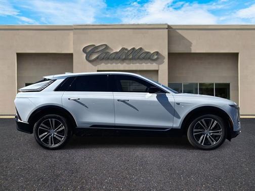 2026 Cadillac LYRIQ Premium Luxury