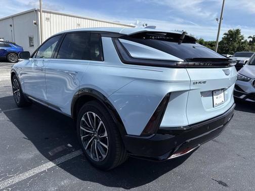 2024 Cadillac LYRIQ Sport