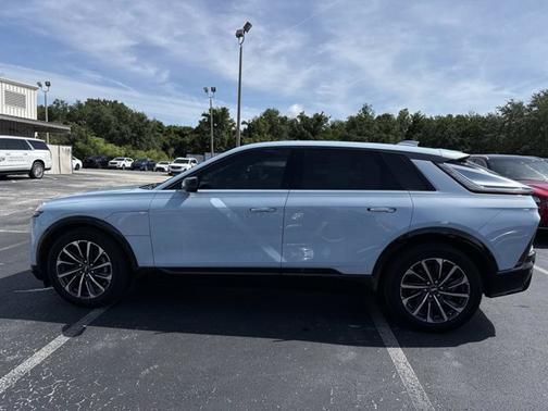 2024 Cadillac LYRIQ Sport