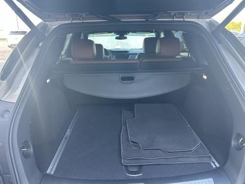 2022 Cadillac XT5 FWD Premium Luxury