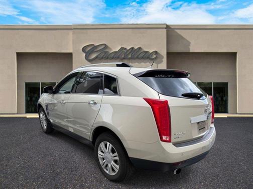 Silver Coast Metallic 2013 Cadillac SRX Luxury Collection