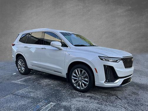 2022 Cadillac XT6 Premium Luxury