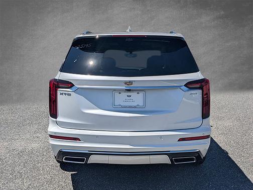 2025 Cadillac XT6 FWD Premium Luxury