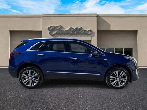 2025 Cadillac XT5 FWD Premium Luxury