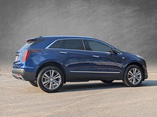 2025 Cadillac XT5 FWD Premium Luxury