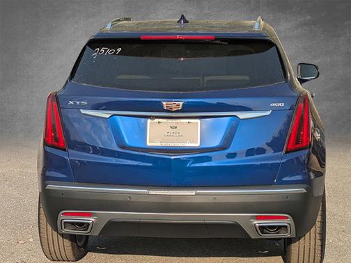 2025 Cadillac XT5 FWD Premium Luxury