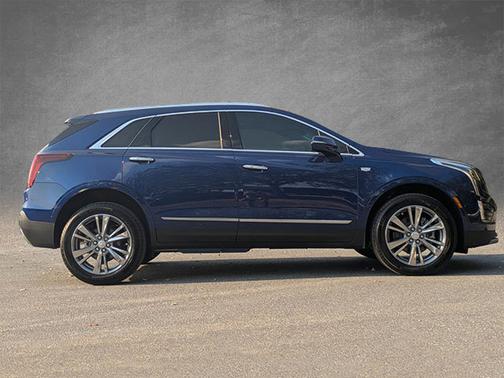 2025 Cadillac XT5 FWD Premium Luxury