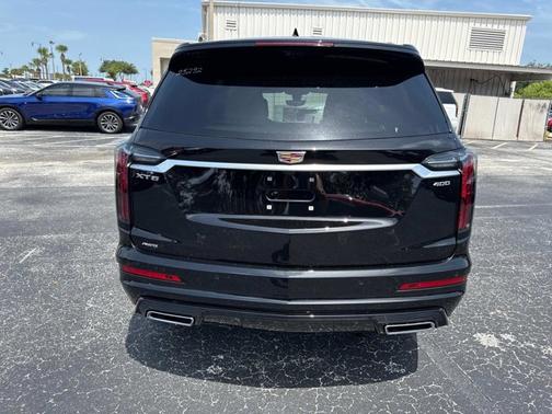 2025 Cadillac XT6 AWD Sport