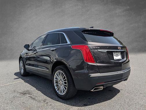 2017 Cadillac XT5 Luxury FWD