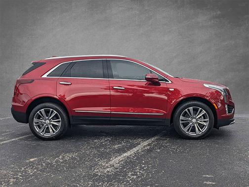 2025 Cadillac XT5 FWD Premium Luxury