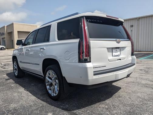 2019 Cadillac Escalade Platinum