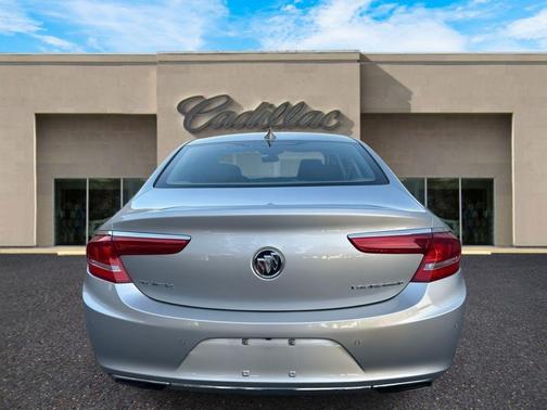 2018 Buick LaCrosse Essence