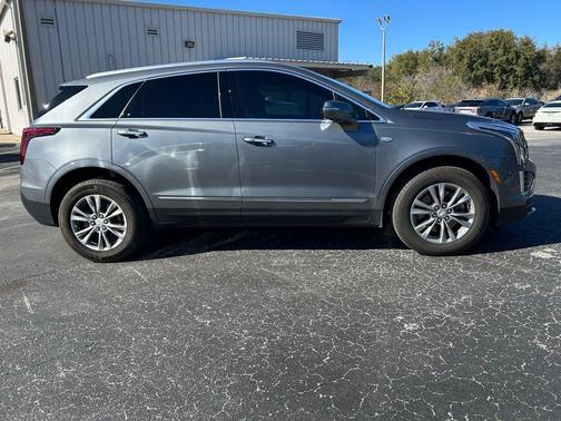 2022 Cadillac XT5 Premium Luxury