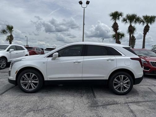 2025 Cadillac XT5 FWD Premium Luxury