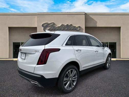 2025 Cadillac XT5 FWD Premium Luxury