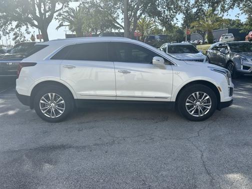 2022 Cadillac XT5 FWD Premium Luxury
