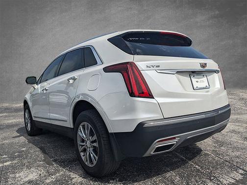 2022 Cadillac XT5 FWD Premium Luxury