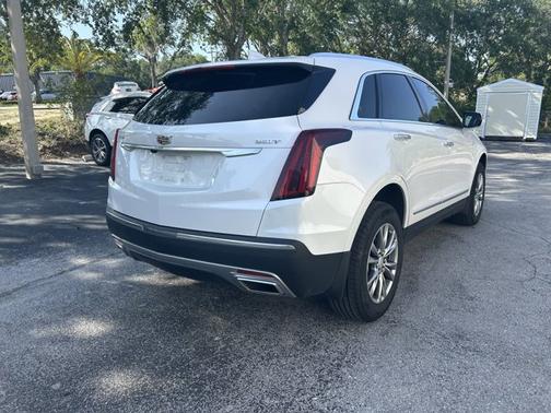 2022 Cadillac XT5 FWD Premium Luxury