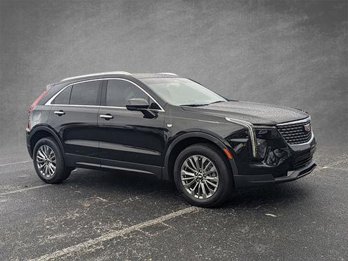2025 Cadillac XT4 FWD Premium Luxury