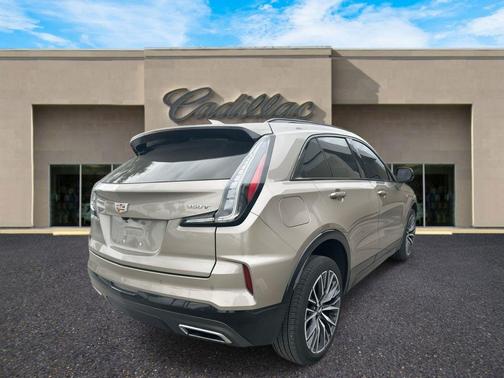 2024 Cadillac XT4 Sport