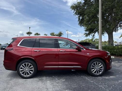 2025 Cadillac XT6 FWD Premium Luxury