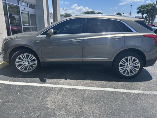 2017 Cadillac XT5 Premium Luxury FWD