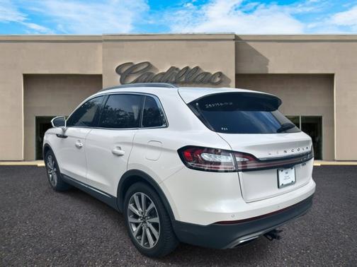 2019 Lincoln Nautilus Select