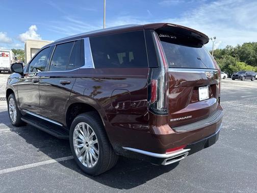 2022 Cadillac Escalade Luxury