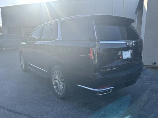 2022 Cadillac Escalade Luxury