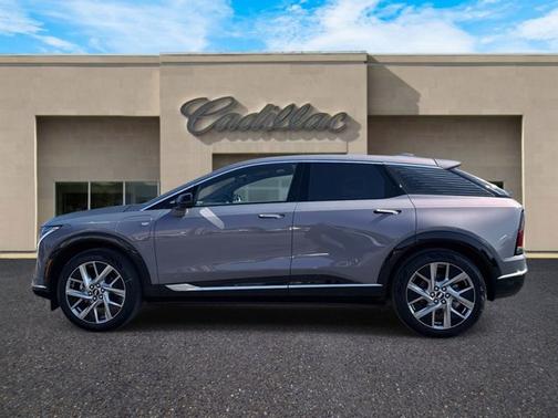 2026 Cadillac OPTIQ Luxury