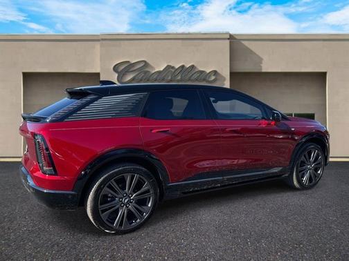 2026 Cadillac OPTIQ Premium Sport