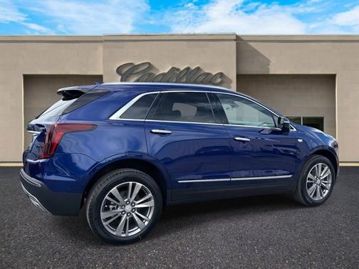 2026 Cadillac XT5 Sport