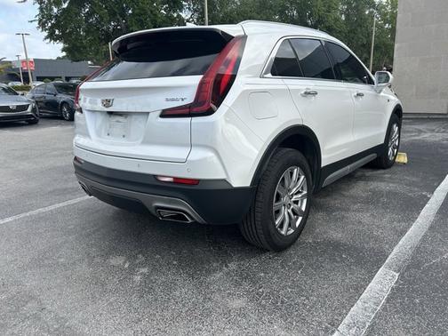2020 Cadillac XT4 Premium Luxury