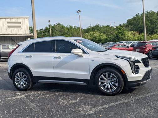2020 Cadillac XT4 Premium Luxury
