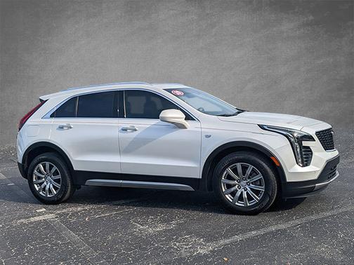 2020 Cadillac XT4 Premium Luxury