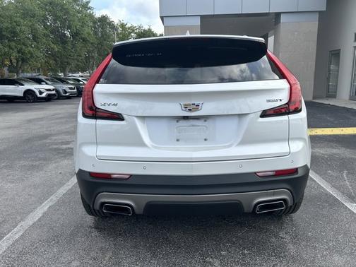2020 Cadillac XT4 Premium Luxury