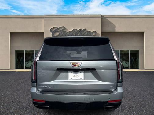 Argent Silver Metallic 2026 Cadillac Escalade Sport Platinum