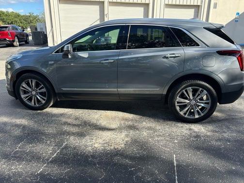 2020 Cadillac XT5 Premium Luxury