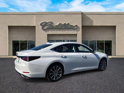 2019 Lexus ES 350 Luxury