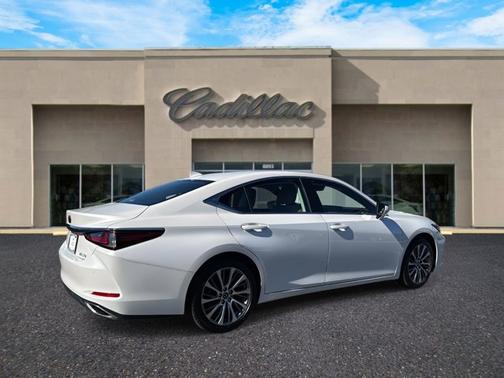 2019 Lexus ES 350 Luxury