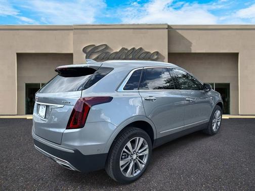 2025 Cadillac XT5 FWD Premium Luxury