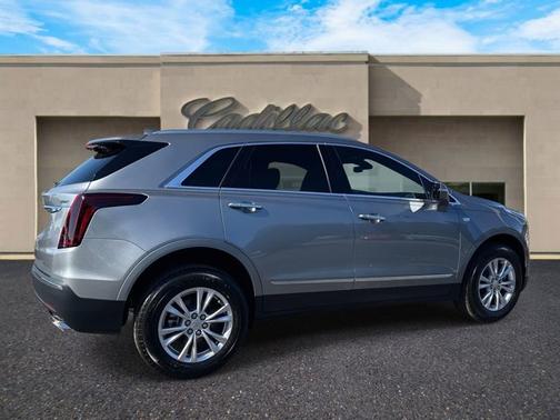 2026 Cadillac XT5 Luxury