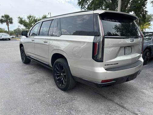 2023 Cadillac Escalade ESV 4WD Sport