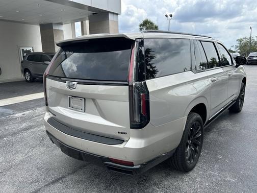 2023 Cadillac Escalade ESV 4WD Sport