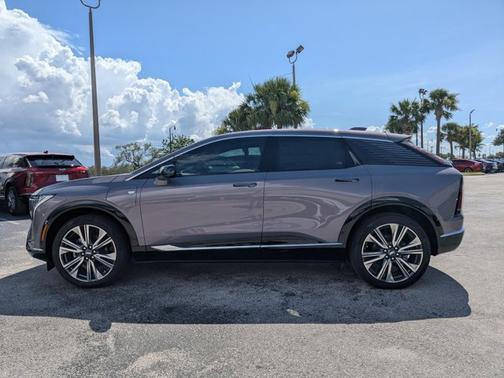 2025 Cadillac OPTIQ Sport