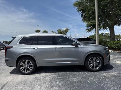 2025 Cadillac XT6 AWD Premium Luxury