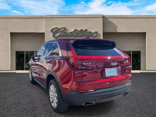 2023 Cadillac XT4 Luxury