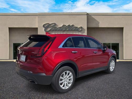 2023 Cadillac XT4 Luxury