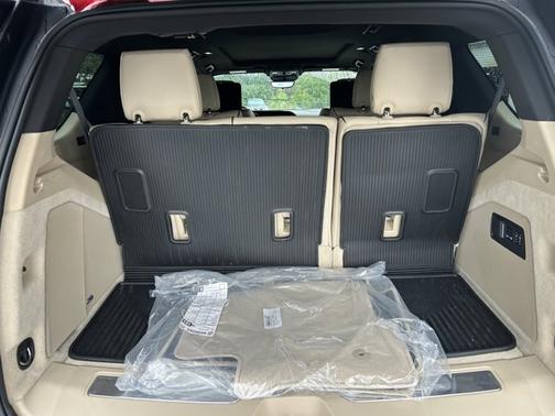 2024 Cadillac Escalade 4WD Premium Luxury