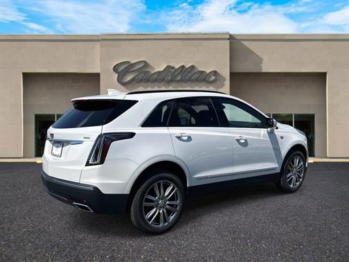 2025 Cadillac XT5 Sport